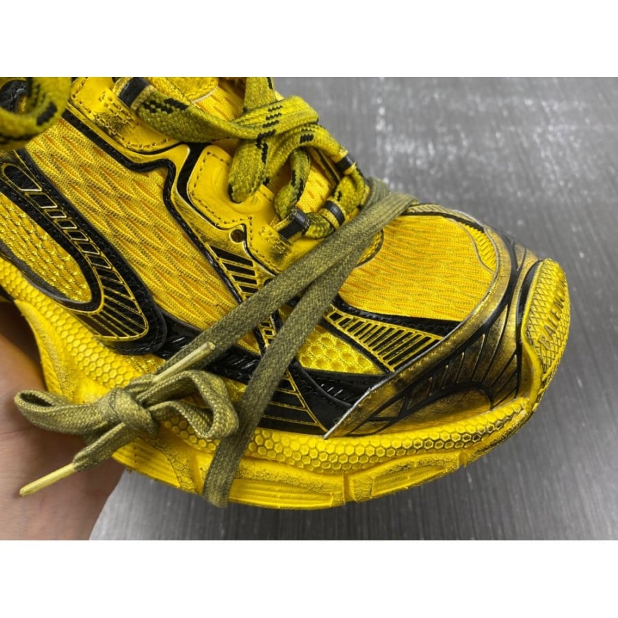 Balenciag* 3XL Sneaker 'Worn-Out - Yellow Black'