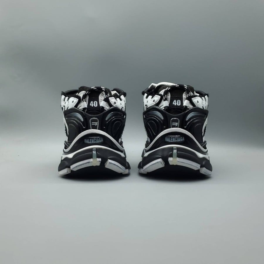 Balenciag* Runner Sneaker