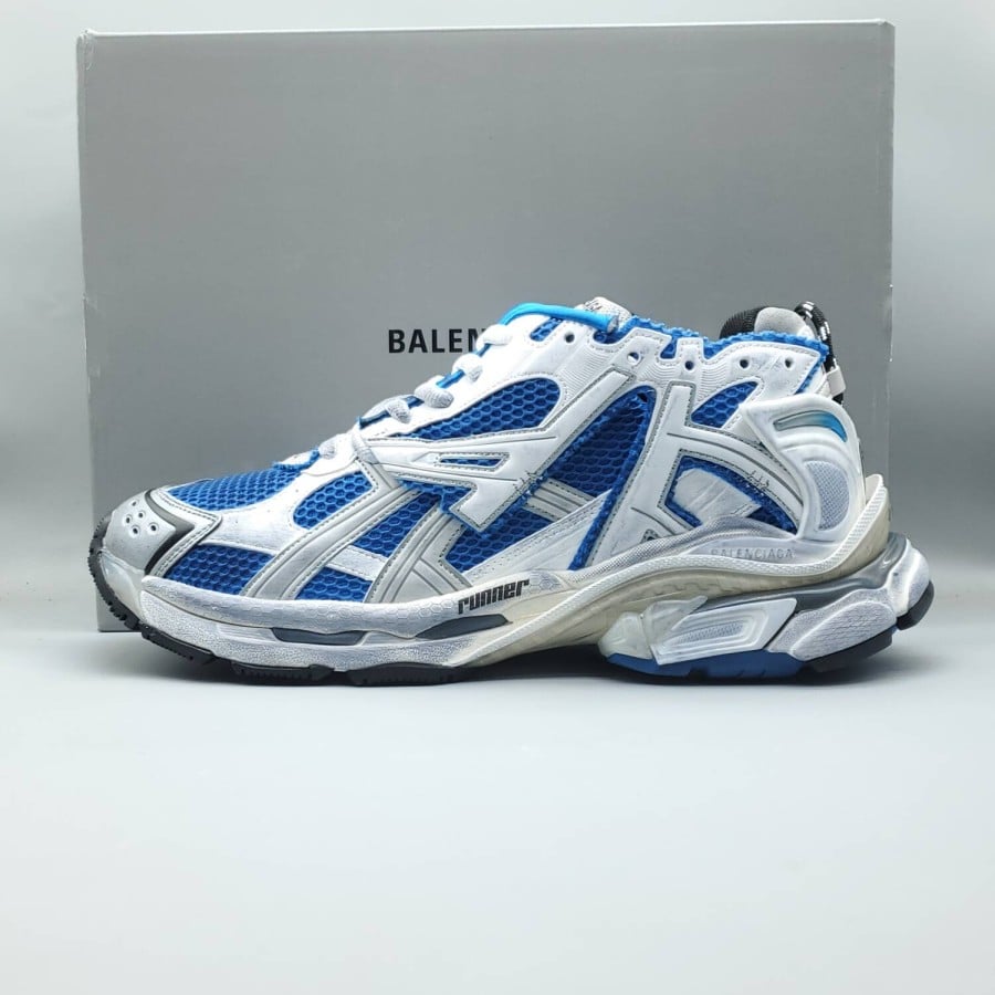 Balenciag* Runner Sneaker