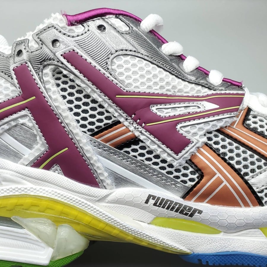 Balenciag* Runner Sneaker