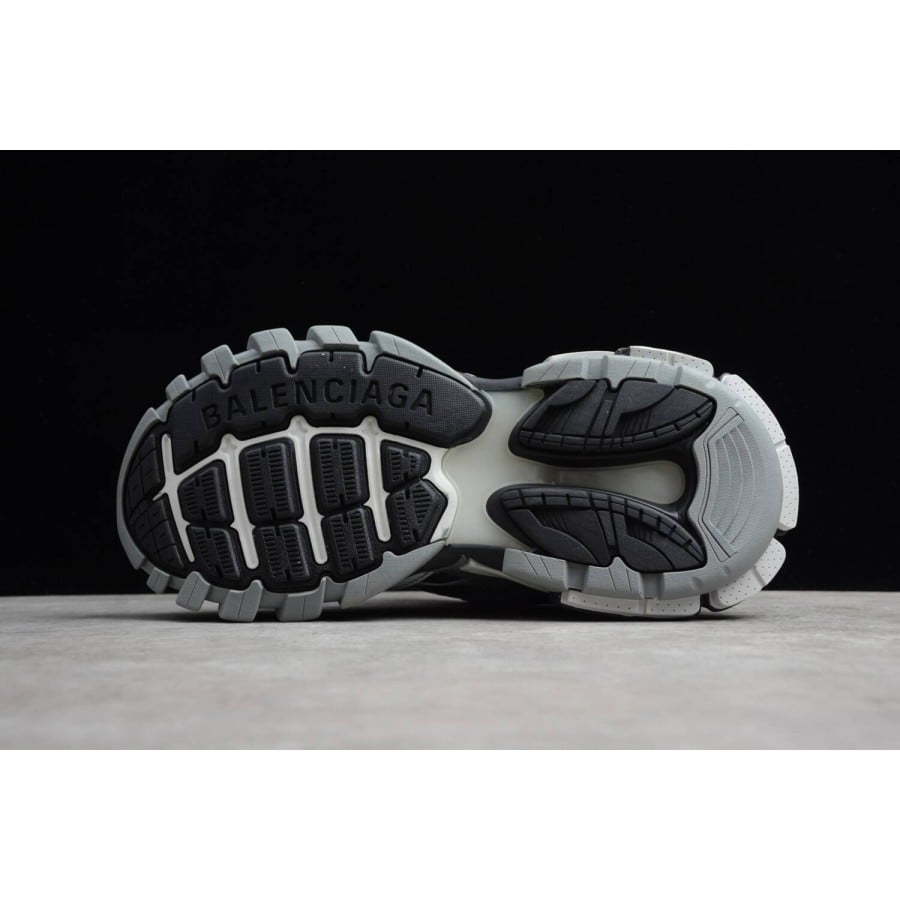 Balenciag* Track.2 Sneaker