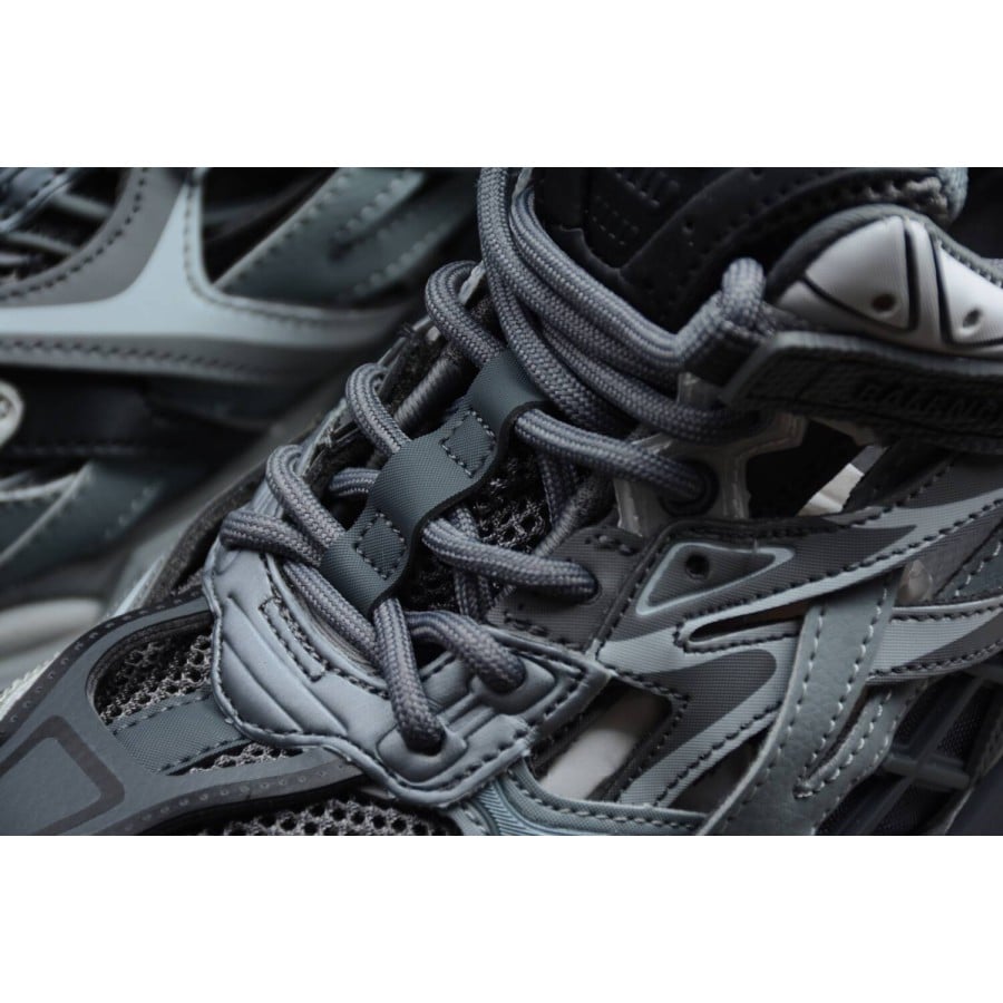 Balenciag* Track.2 Sneaker