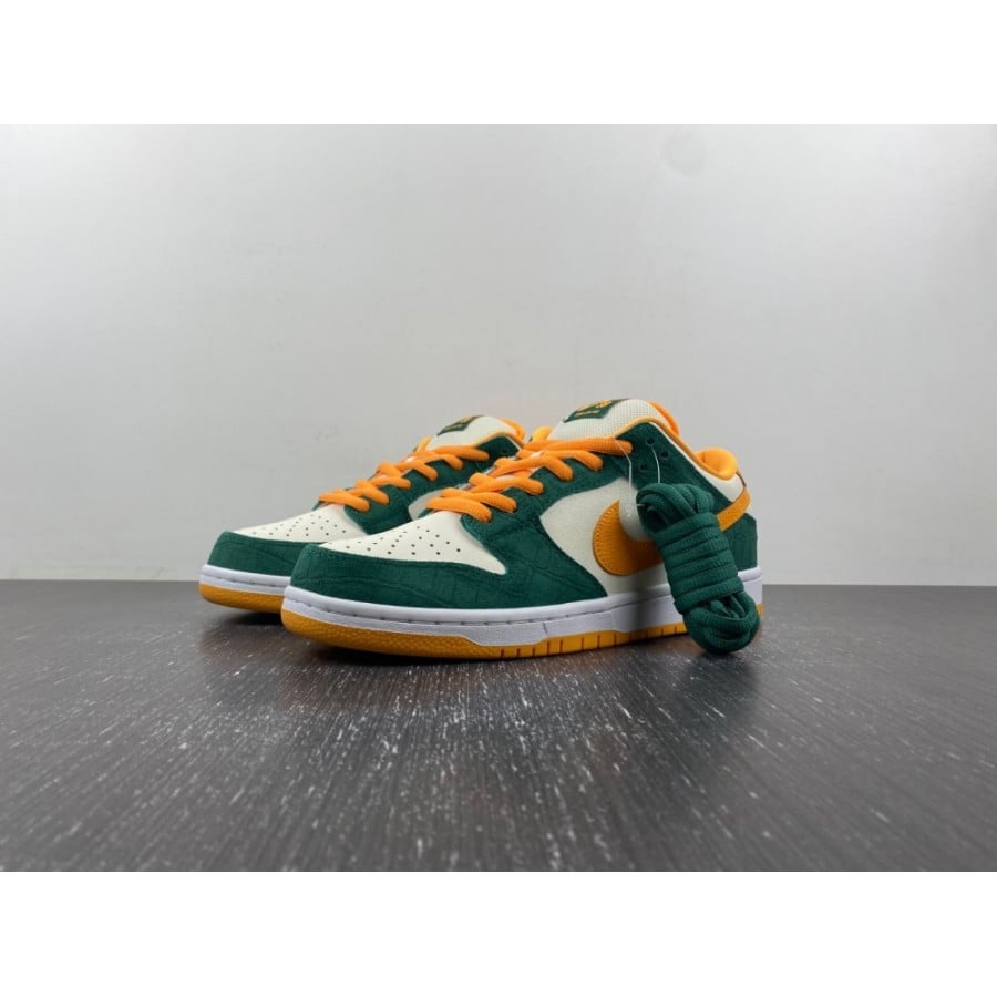 Dunk Low Pro SB
