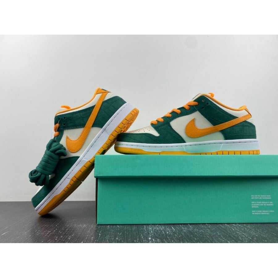 Dunk Low Pro SB
