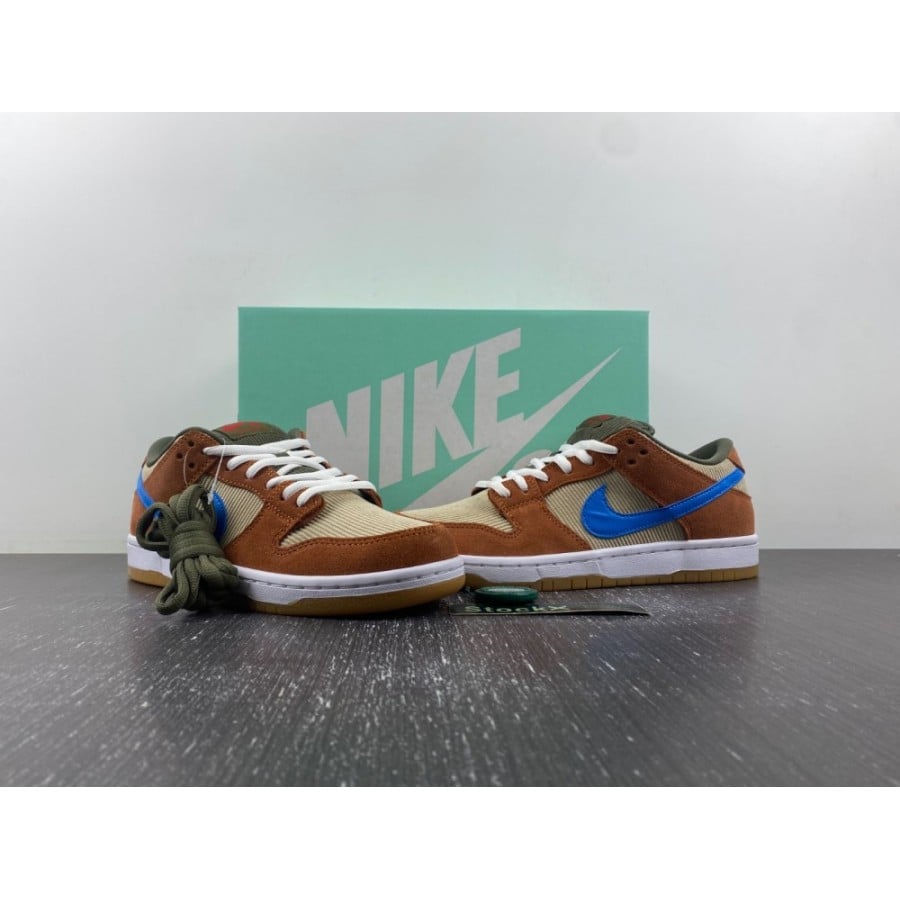Dunk Low Pro SB