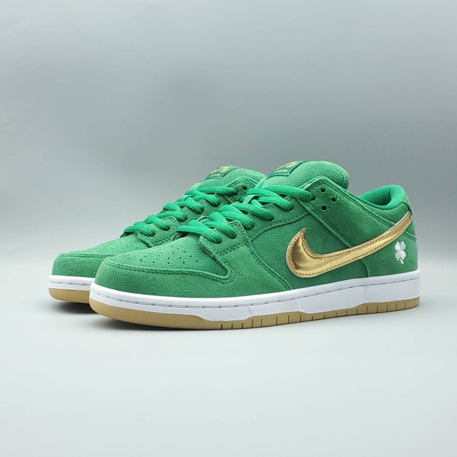 Dunk Low SB