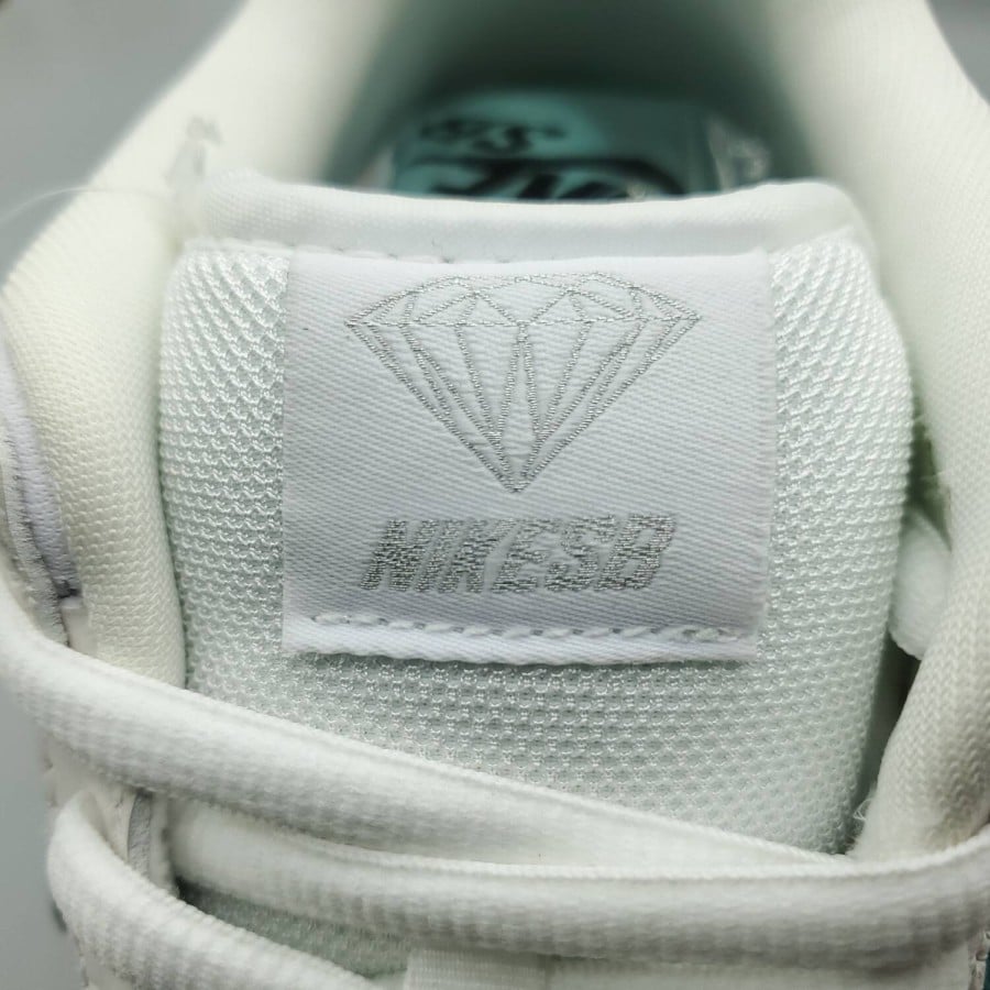Diamond Supply Co. x Dunk Low Pro SB