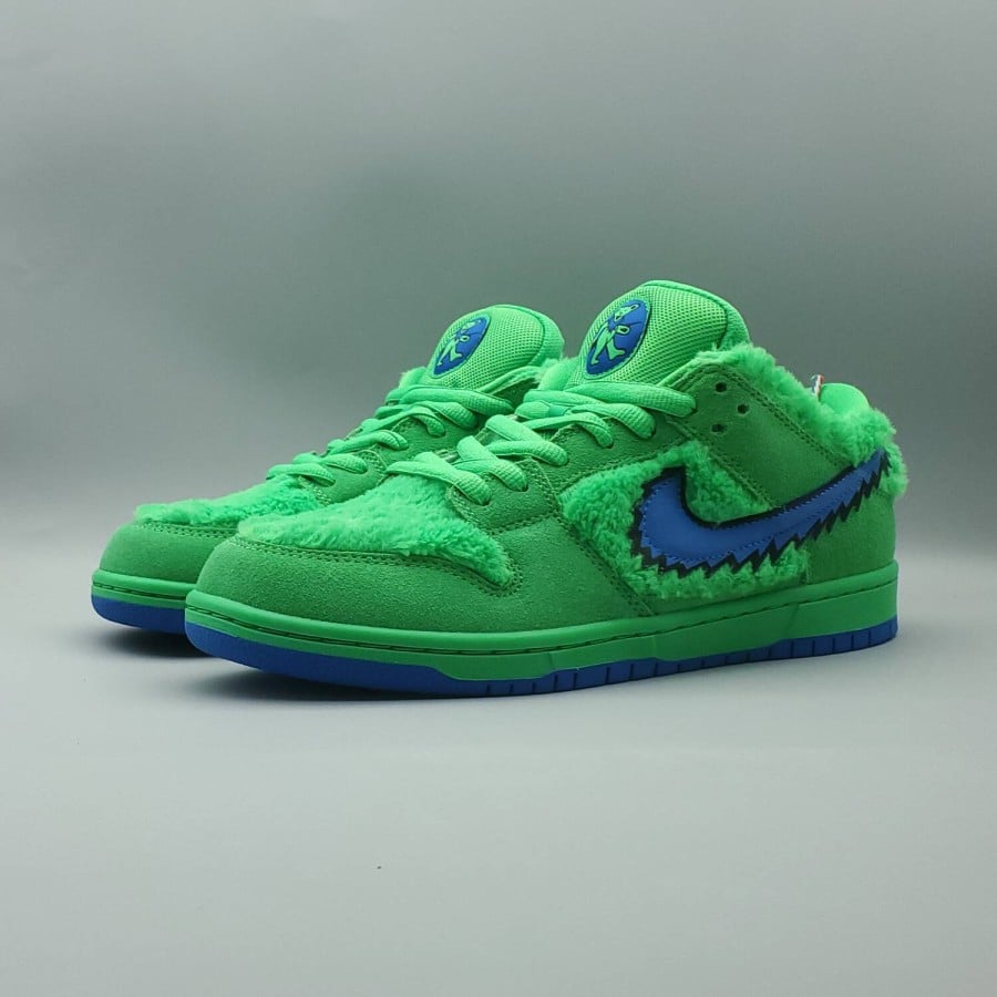 Grateful Dead x Dunk Low SB