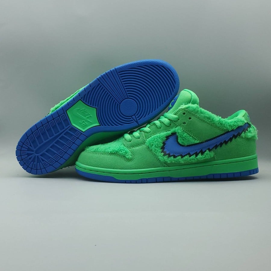 Grateful Dead x Dunk Low SB