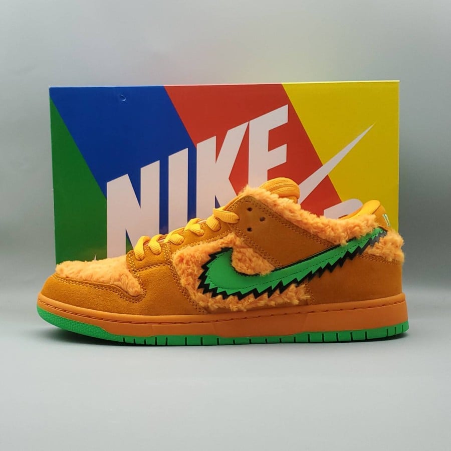 Grateful Dead x Dunk Low SB
