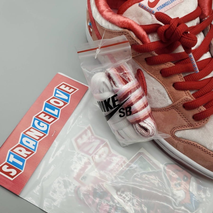 StrangeLove x Dunk Low SB