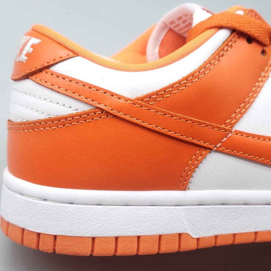 Dunk Low Retro SP
