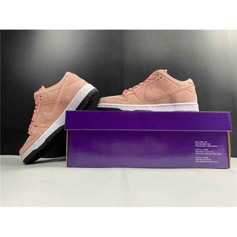 Dunk Low SB