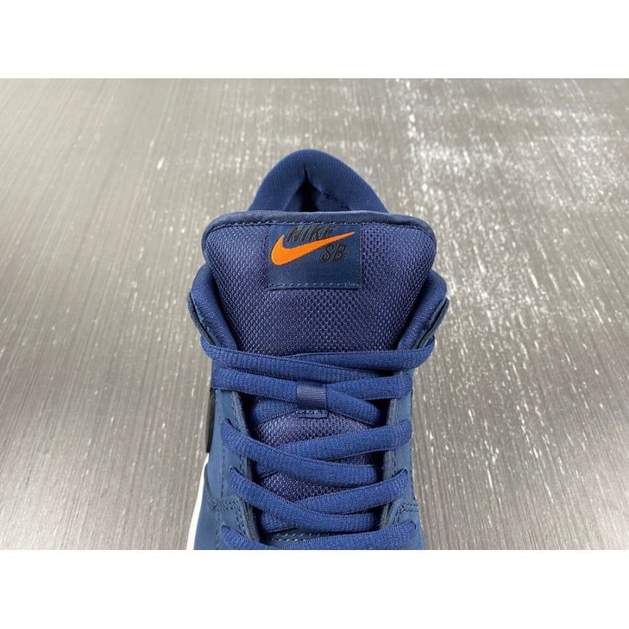 Dunk Low Pro ISO SB