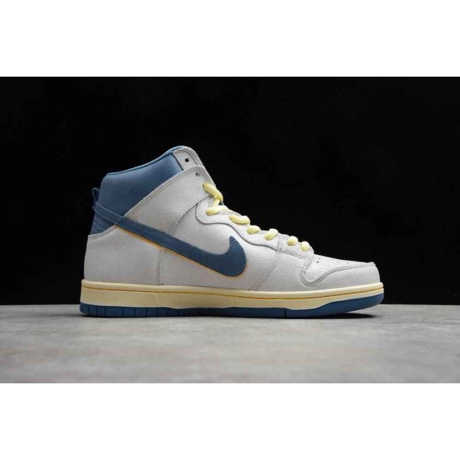 Atlas x Dunk High SB