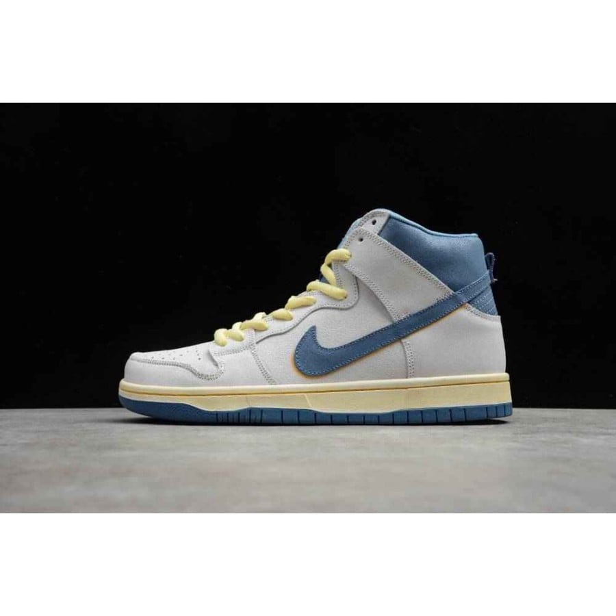 Atlas x Dunk High SB
