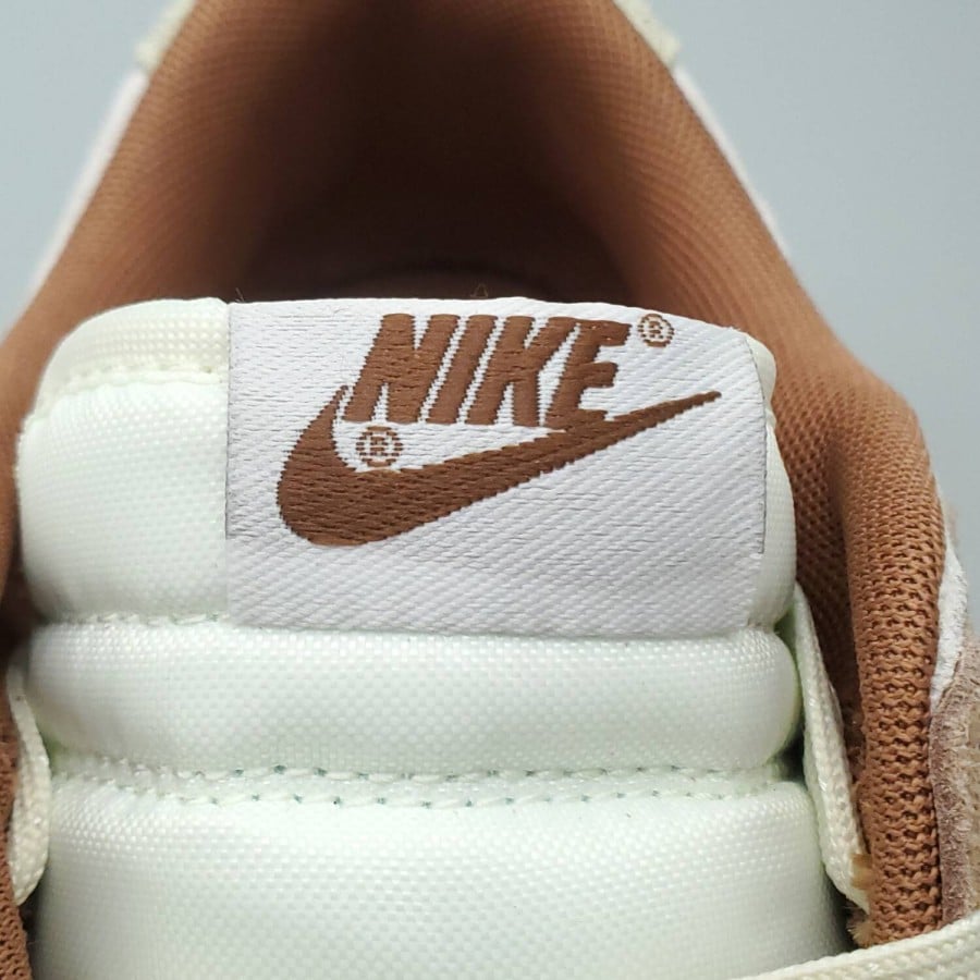 Dunk Low Premium