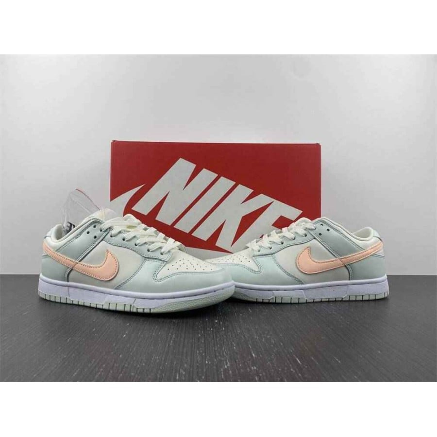 Wmns Dunk Low