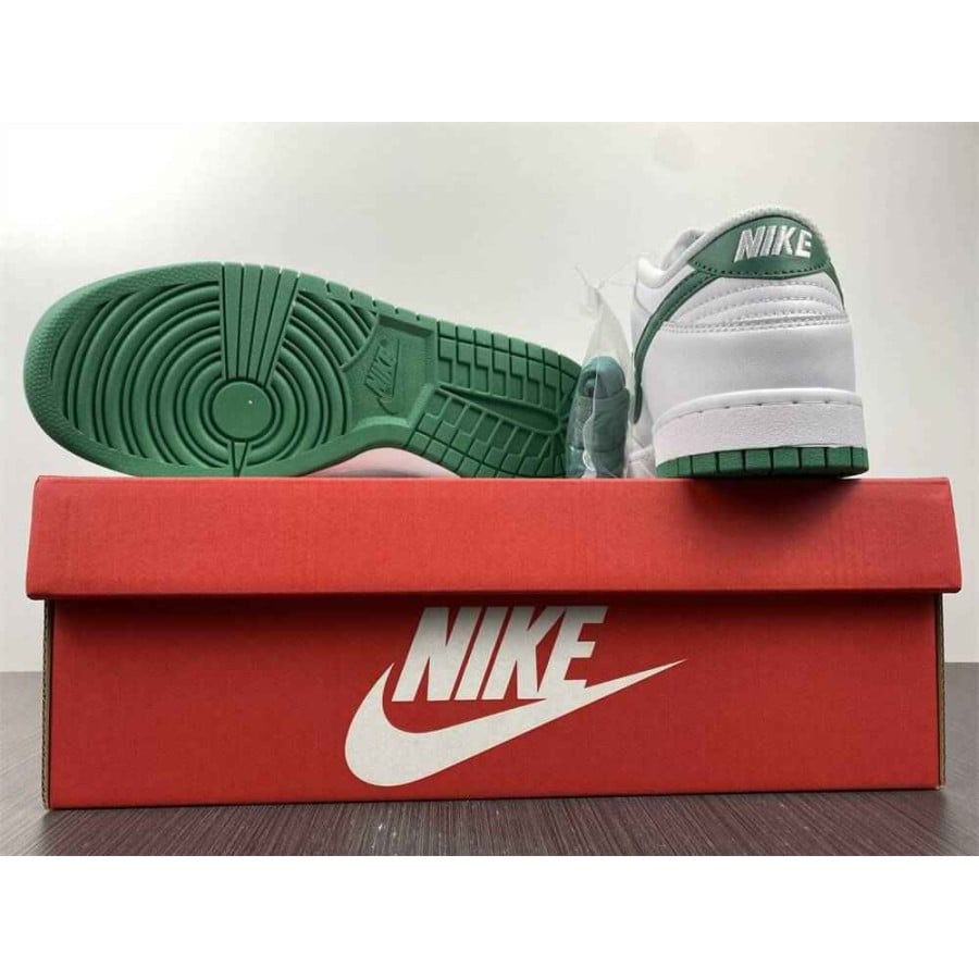 Wmns Dunk Low
