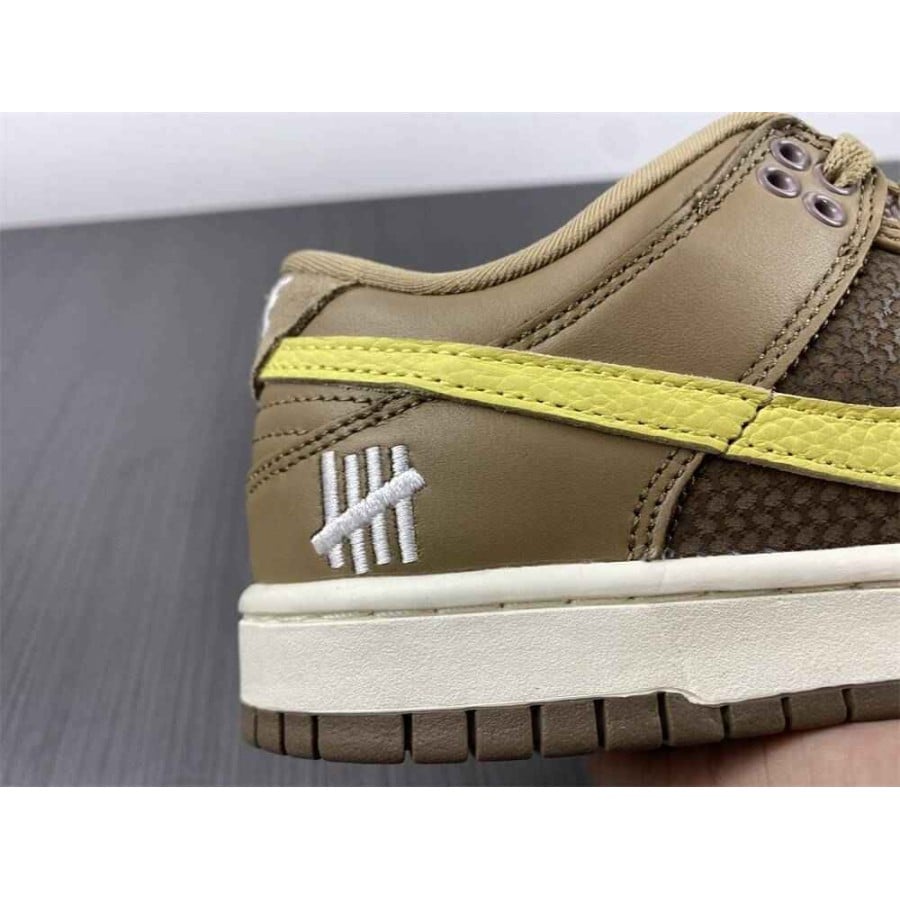 Undefeated x Dunk Low SP