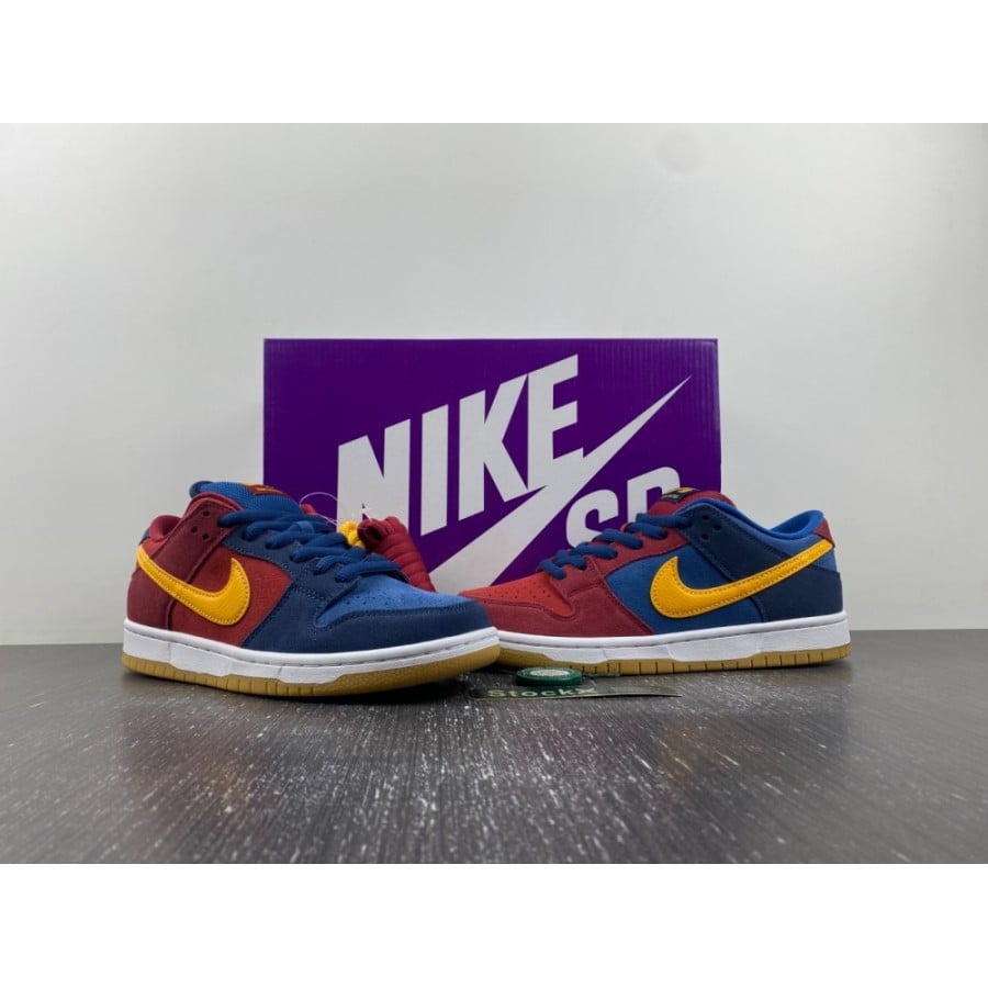 Dunk Low SB