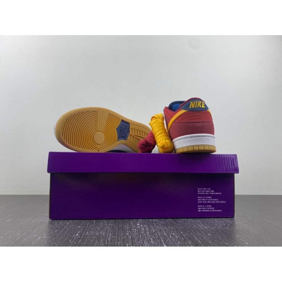 Dunk Low SB