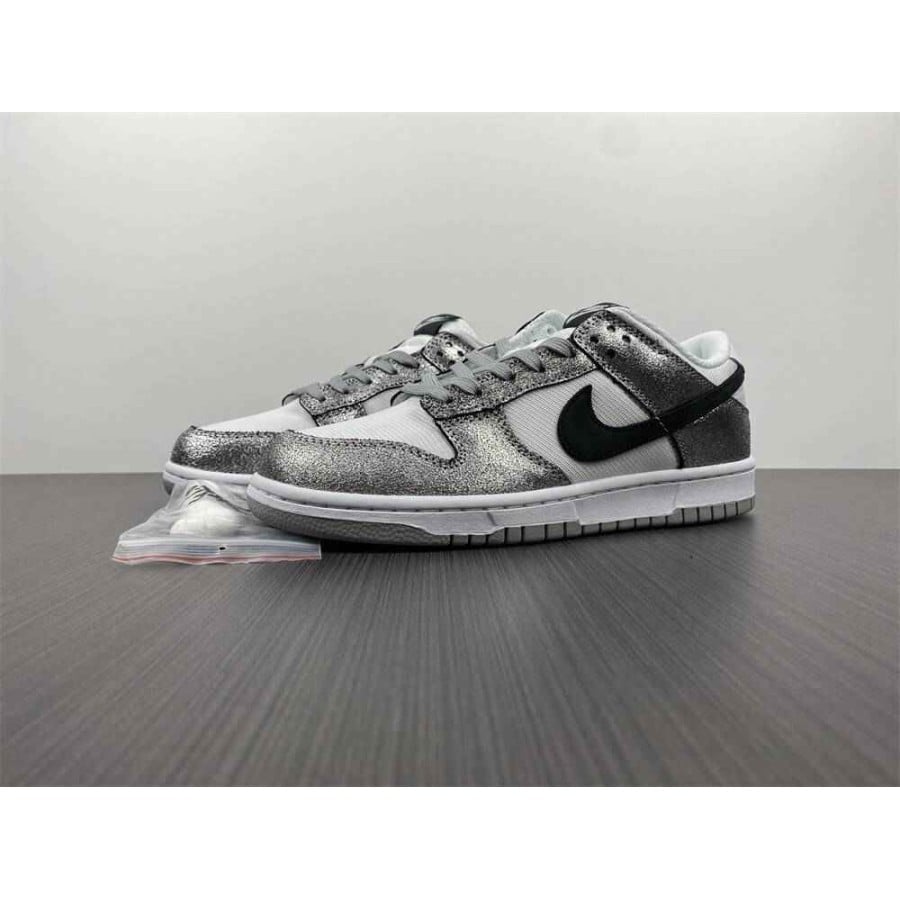 Wmns Dunk Low