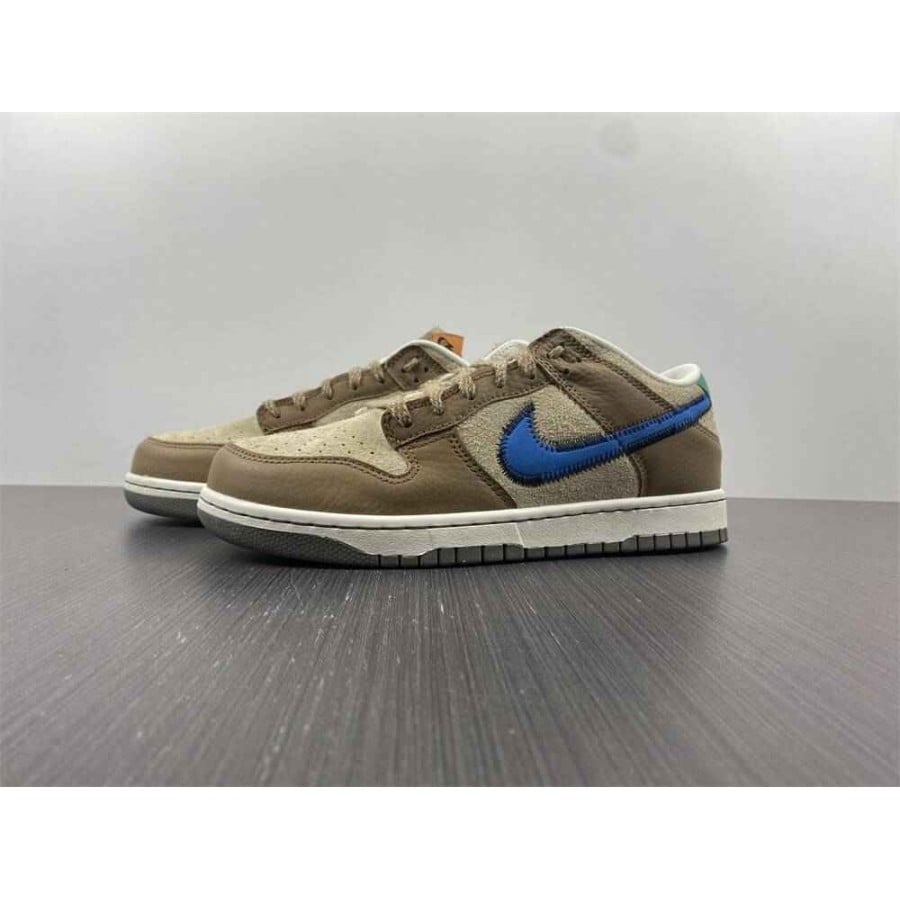 size? x Dunk Low