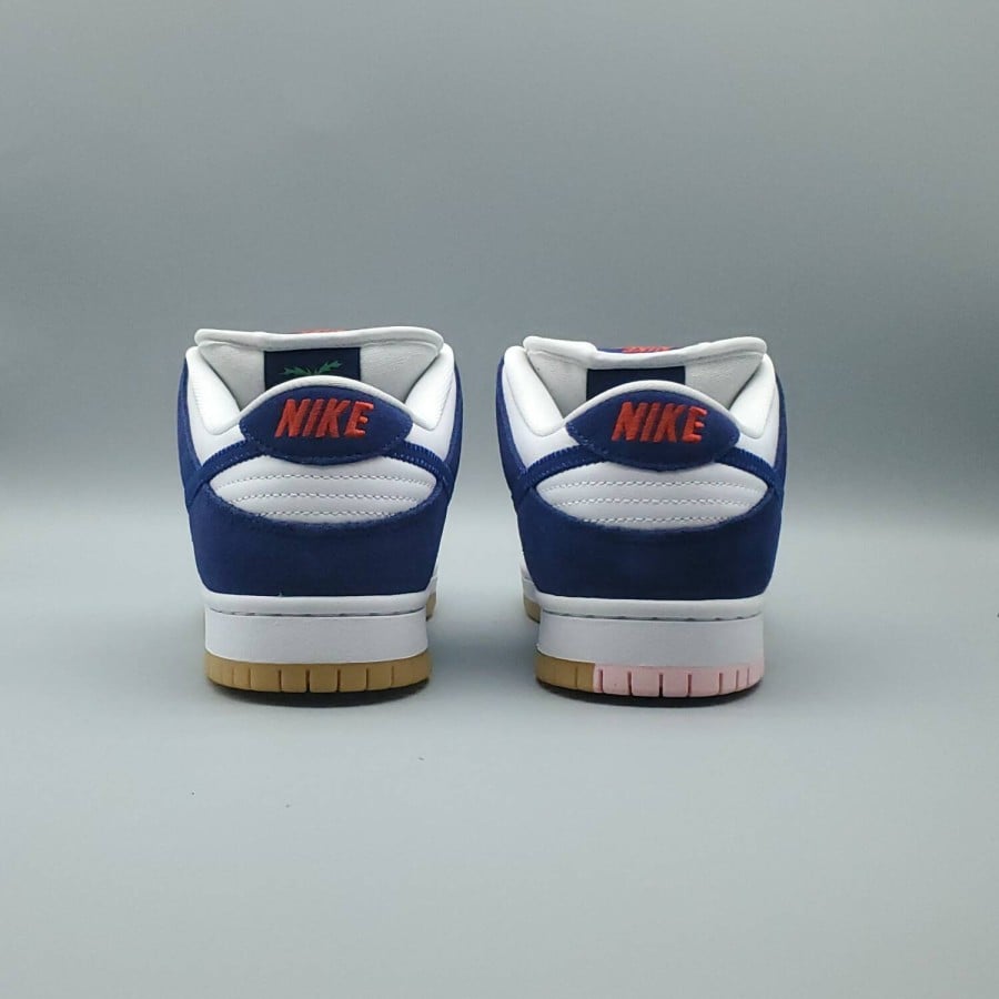 Dunk Low SB