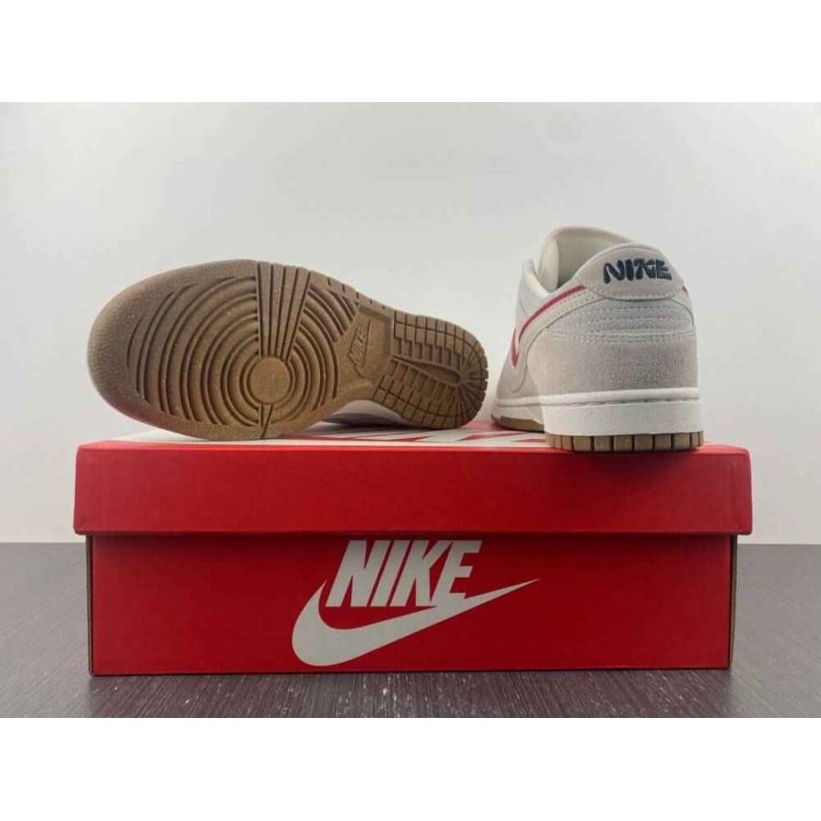 Wmns Dunk Low SE