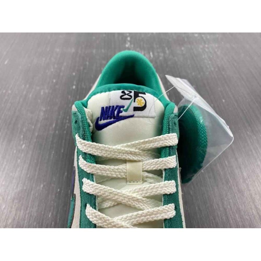 Wmns Dunk Low SE
