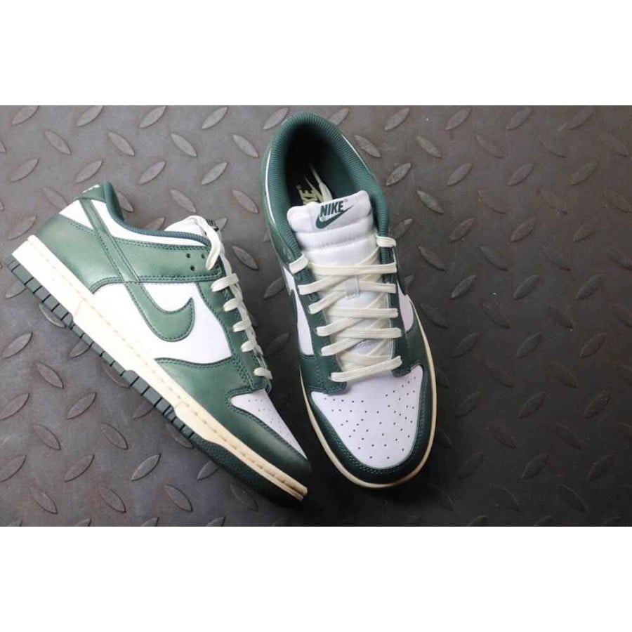 Wmns Dunk Low
