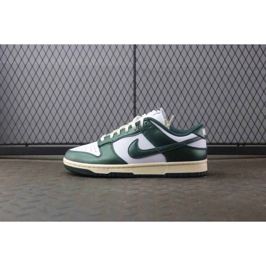 Wmns Dunk Low