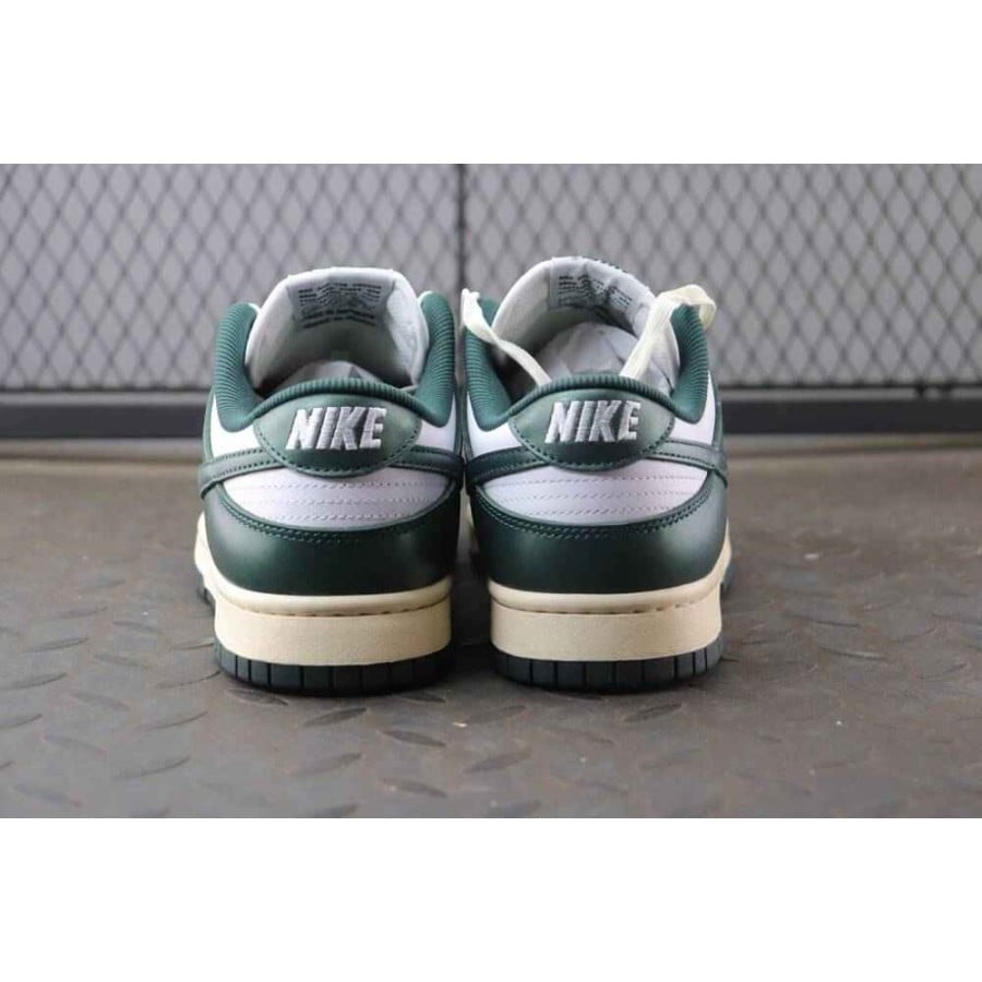 Wmns Dunk Low