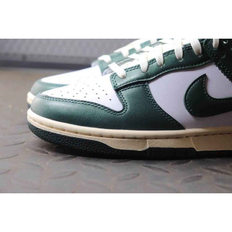 Wmns Dunk Low