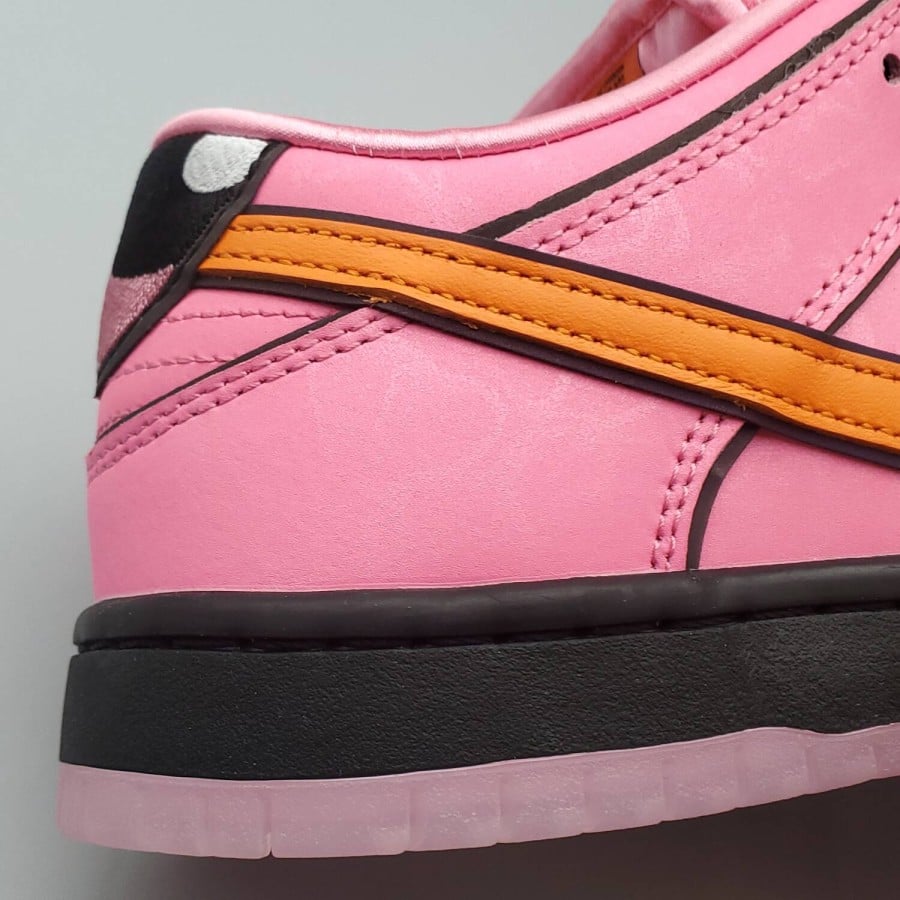 The Powerpuff Girls x Dunk Low Pro SB QS