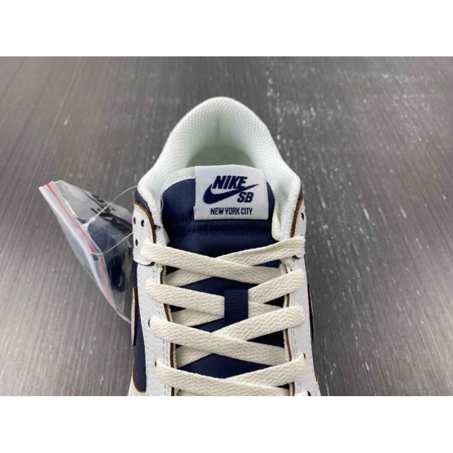 HUF x Dunk Low SB