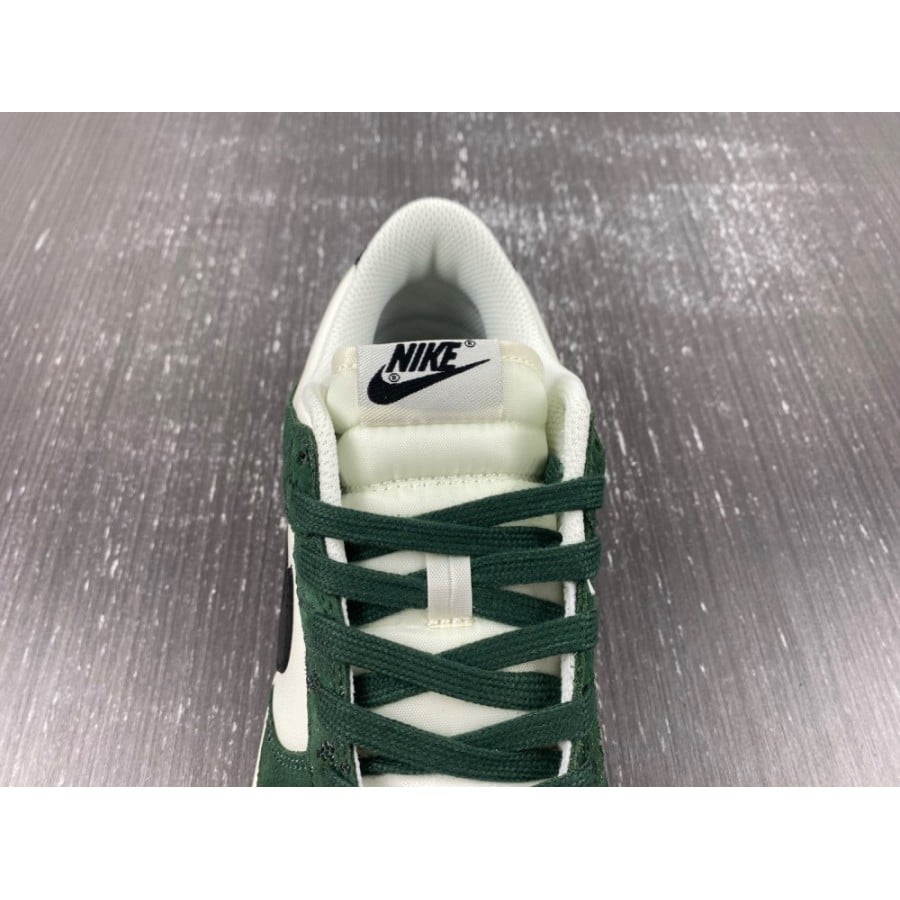 Wmns Dunk Low