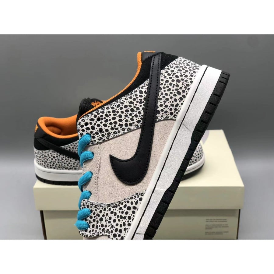 Dunk Low SB