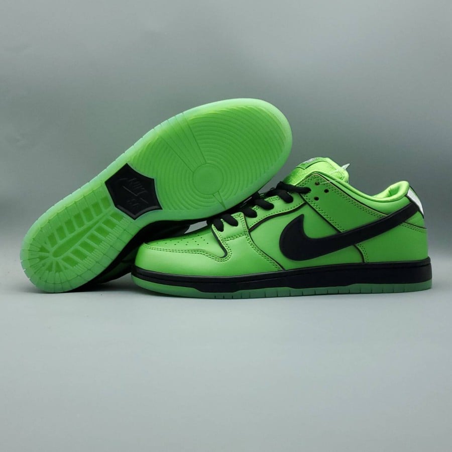 The Powerpuff Girls x Dunk Low Pro SB QS
