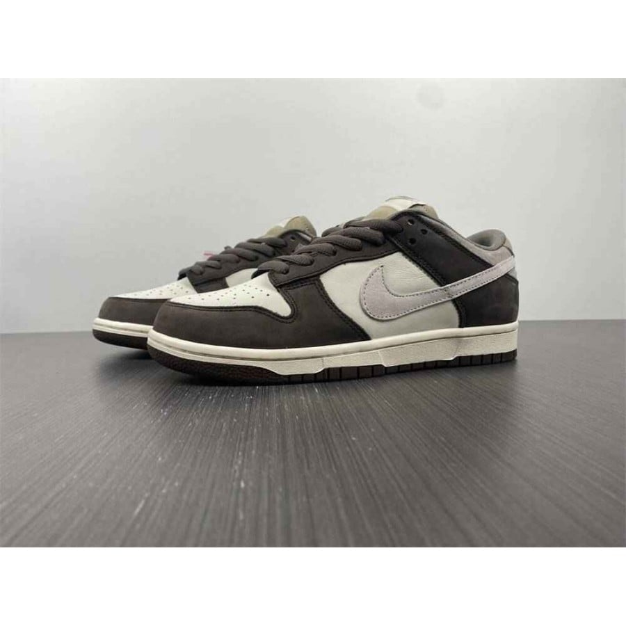 Otomo Katsuhiro x Nike SB Dunk Low