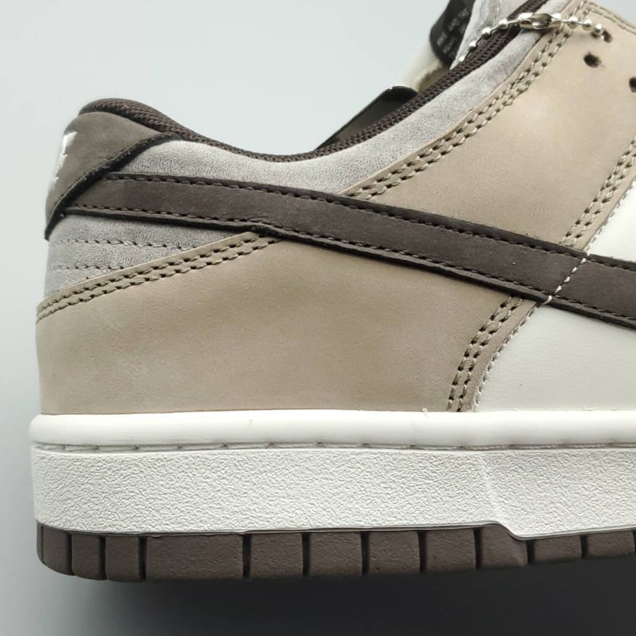 Otomo Katsuhiro x Nike SB Dunk Low