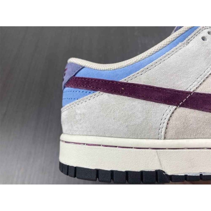 Otomo Katsuhiro x Nike SB Dunk Low