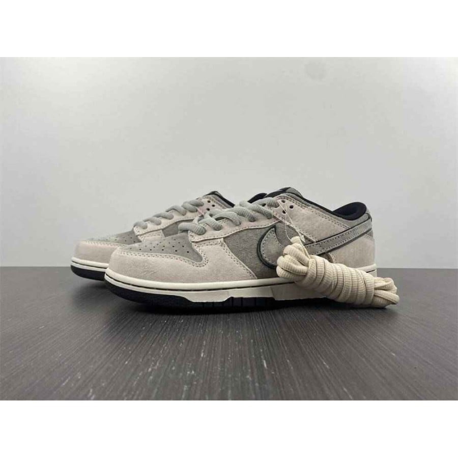 Otomo Katsuhiro x Nike SB Dunk Low 'Steamboy OST White Black'
