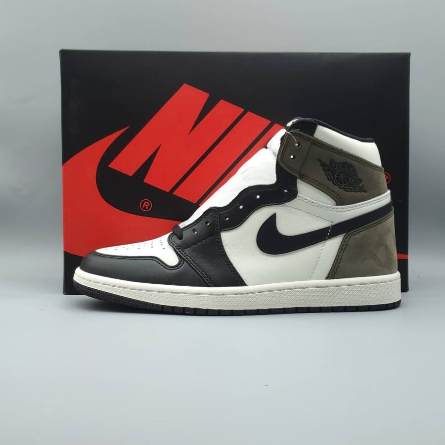 Air Jordan 1 Retro High OG