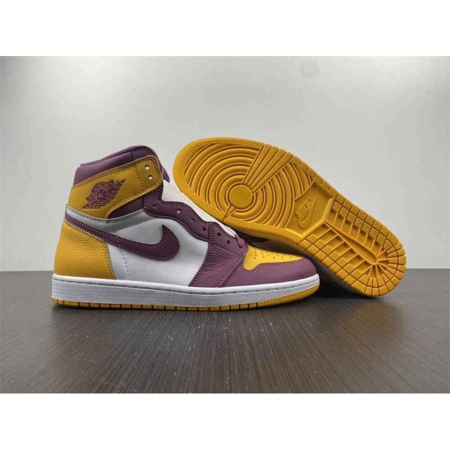Air Jordan 1 High Retro OG