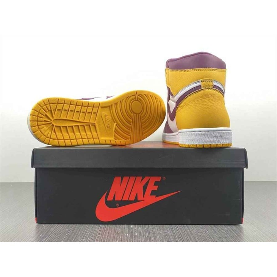 Air Jordan 1 High Retro OG