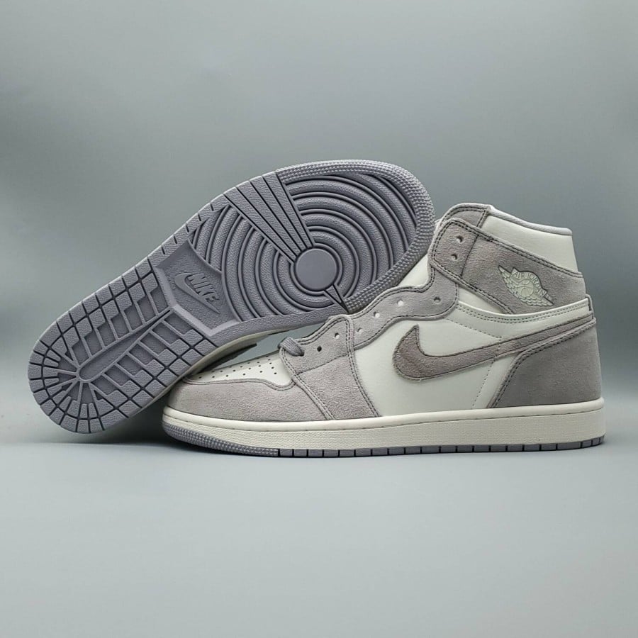 Wmns Air Jordan 1 High Premium