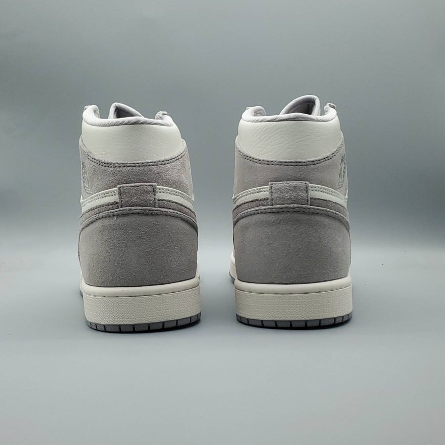 Wmns Air Jordan 1 High Premium