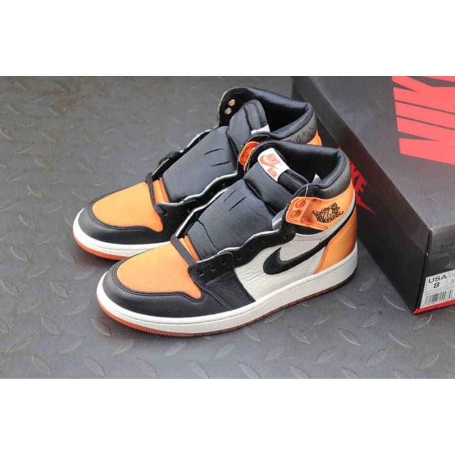 Wmns Air Jordan 1 Retro High OG